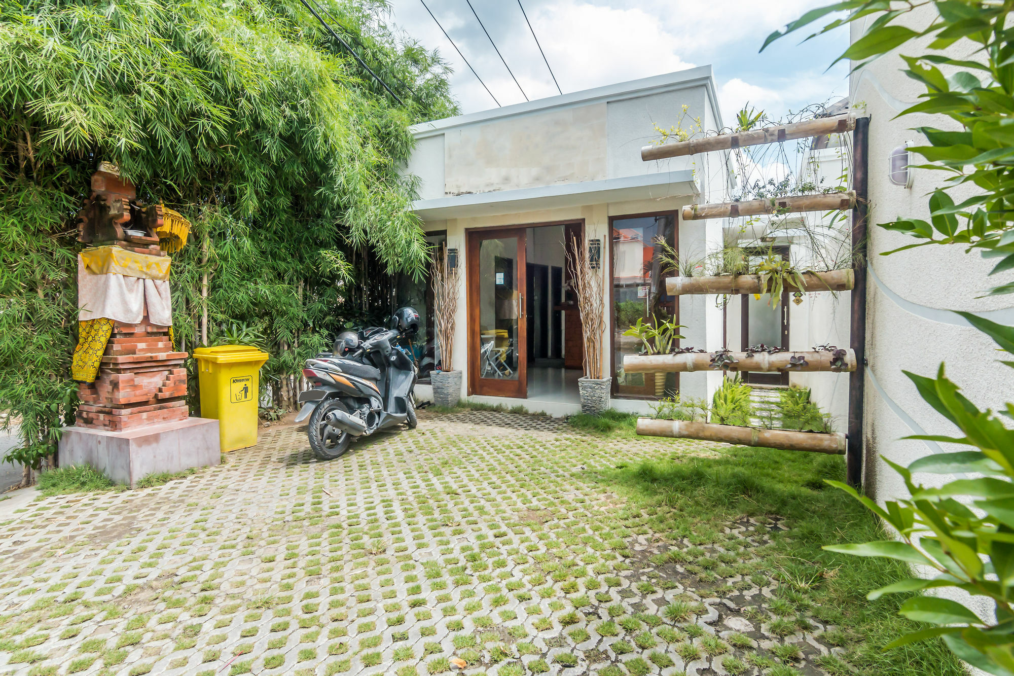 Zen Rooms Denpasar Padang Mekar Extérieur photo